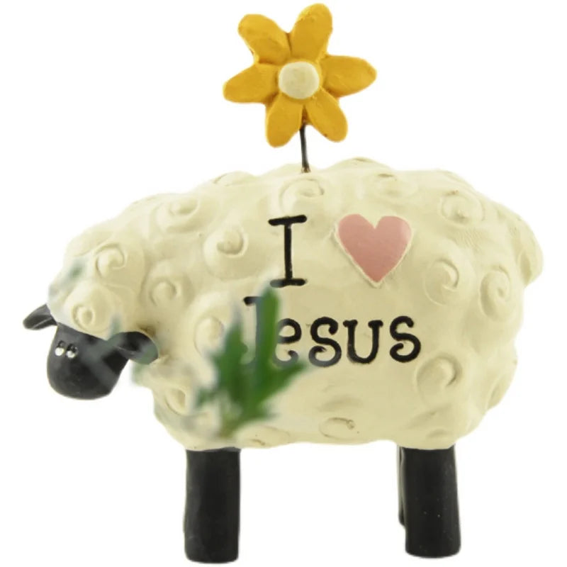 Statuetă creștină din rășină cu oiță și mesajul „I Love Jesus”