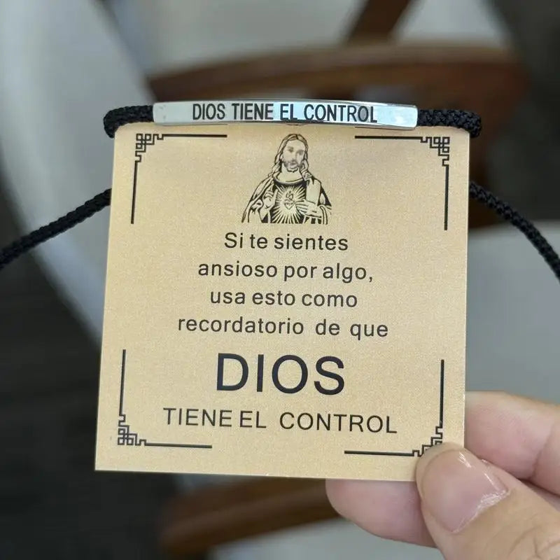Brățară creștină din oțel inoxidabil „God Is in Control”